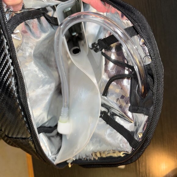 NWOT Anti-Theft Rainbow Reflective Hydration Pack main image 5